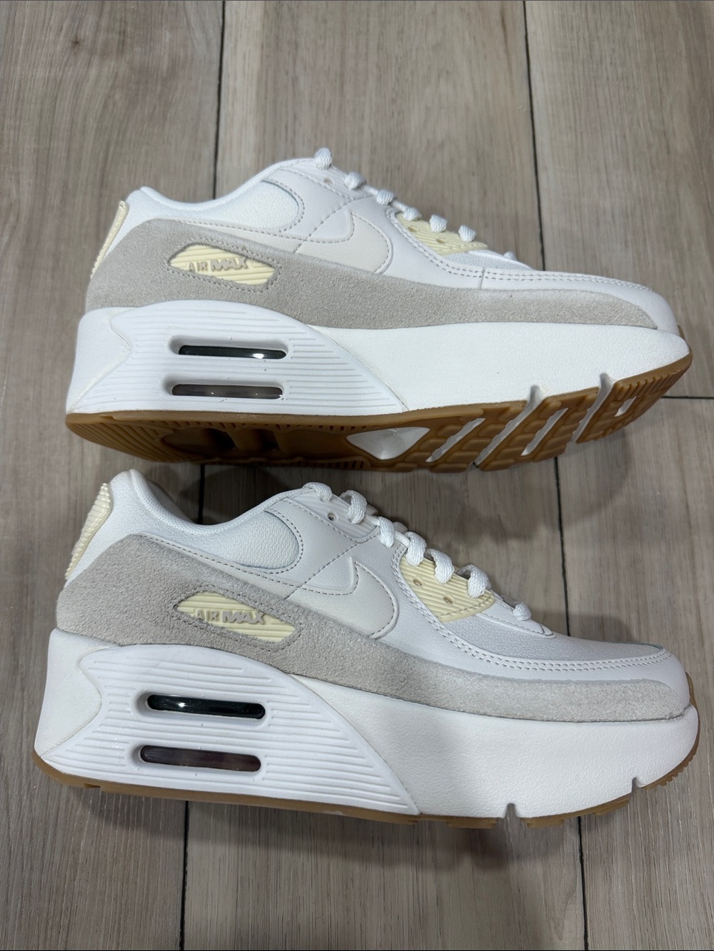 Nike White & Light Beige Air Max Sneakers